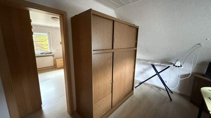 Durchgangszimmer 2-2