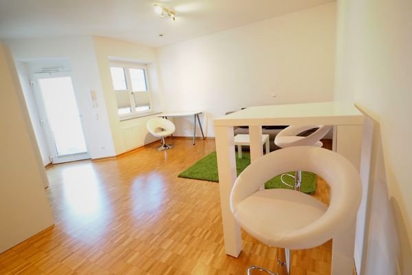 Wohnen-Essen-Arbeiten 