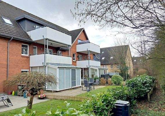 Rückansicht mit Balkon