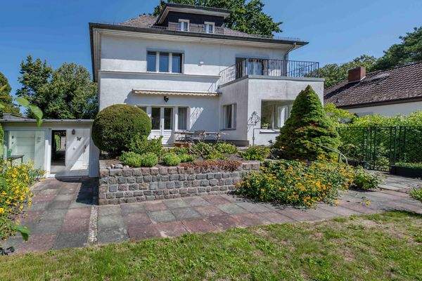 Hausansicht vom Garten aus