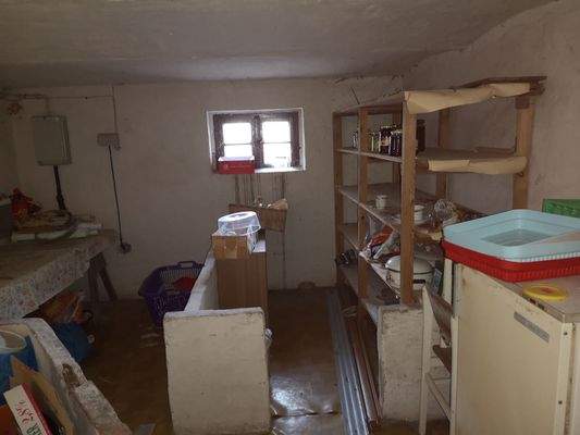 Haus 1 - Kellerraum 2.jpg