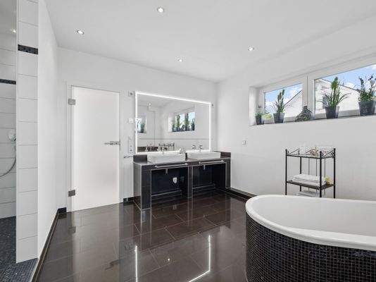 Badezimmer Ansicht II OG