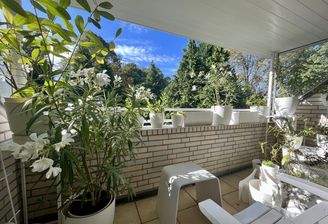 Loggia Weitblick in Park-Garte