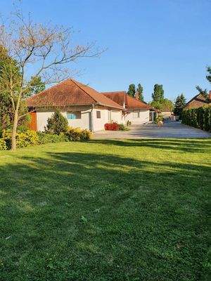 040876bf-6b57-467e-b077-8df2208eaeb9