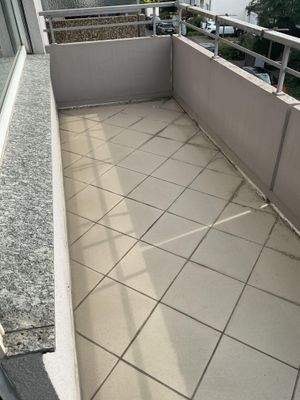 Großer Sonnenbalkon