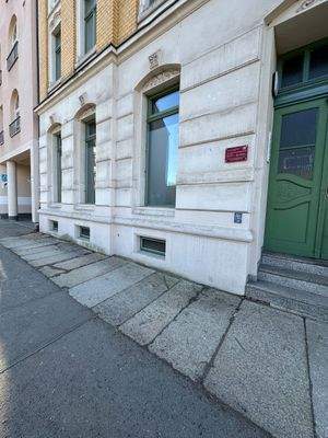 Eingang eines Altbaus