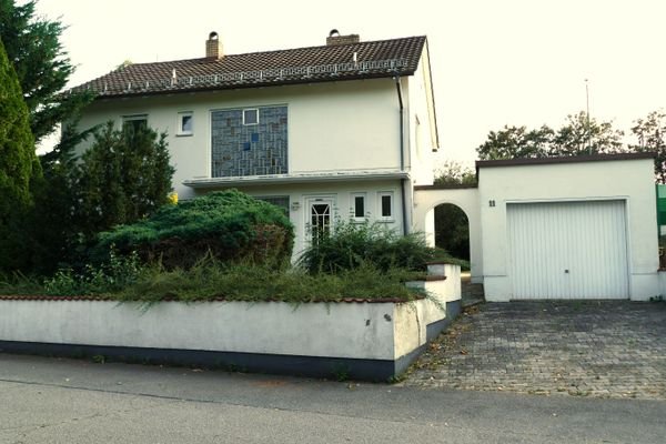 150 m² Wohnen mit Garage