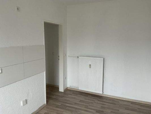 Küche Blick zum Flur