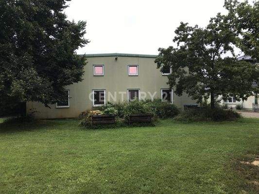 Mehrzweckhalle außen (3)