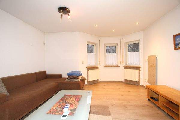 03.07. Wohnzimmer2.JPG