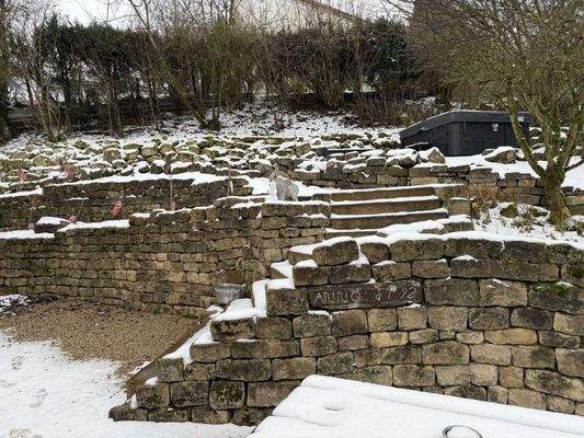 Außenanlage-Natursteine