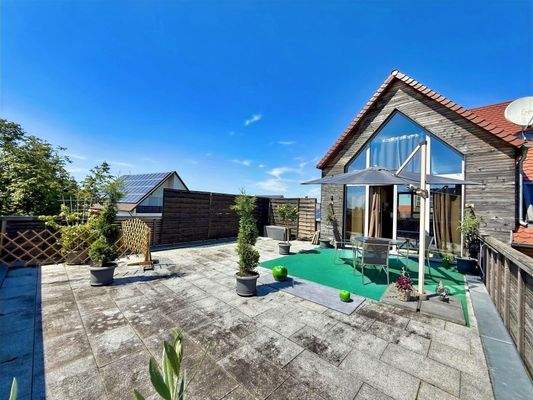 Großzügige Dachterrasse