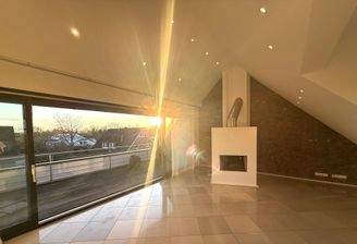 Lichtdurchfluteter Wohnbereich