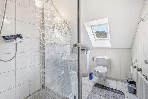 Badezimmer im Dachgeschoss