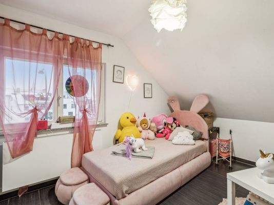 Kinderzimmer Dachgeschoss