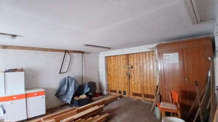 Garage im KG