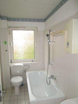 Modernisiertes Wannenbad