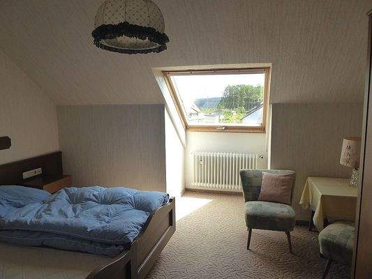 Schlafzimmer Wohnung DG