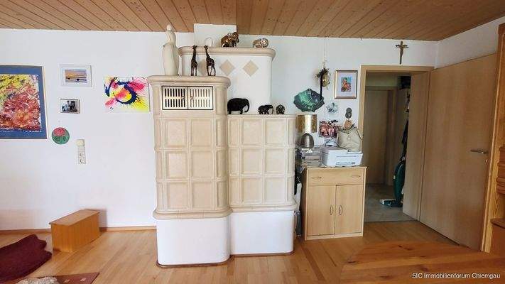 Kachelofen im Wohnzimmer