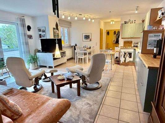 Wohn- und Essbereich mit Küche