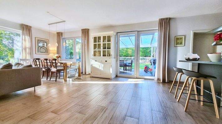 Wohn-/Esszimmer/Küche