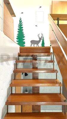 Treppenaufgang zur zweiten Ebene