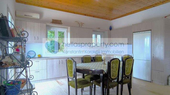 1bc76ff0d5114b14935b3e87728a0927-original