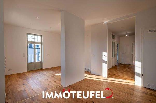 Blci vom Essbereich in die Küche