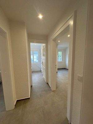 Blick Duschbad Küche.jpg