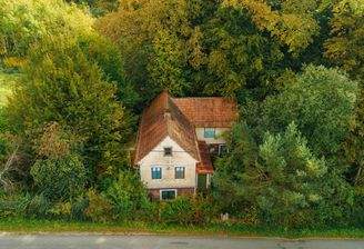 sanierungsbedürftiges EFH