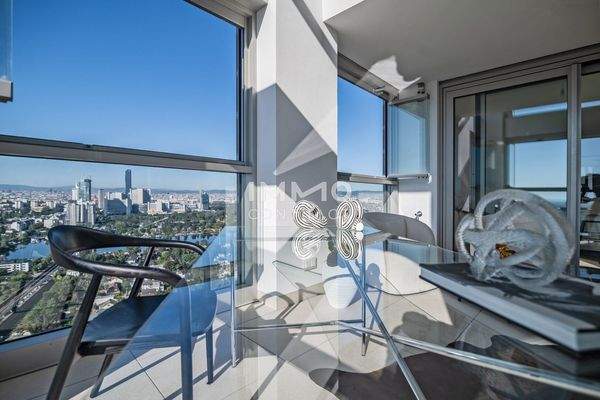 230811_V22_Staging_Duplexapartment_MODERNSWING_c_SeeligStefan  004