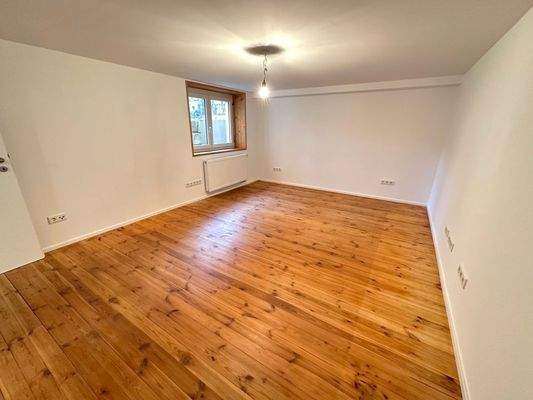 15. Schlafzimmer UG.jpg