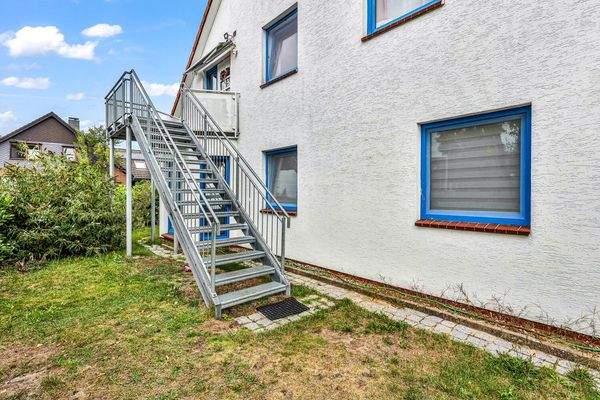 Aufgang zu Wohnung 2