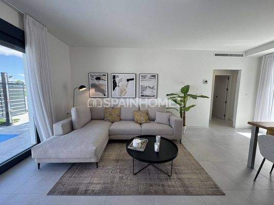 Stylish and Spacious Villas with Modern Design in Roldan