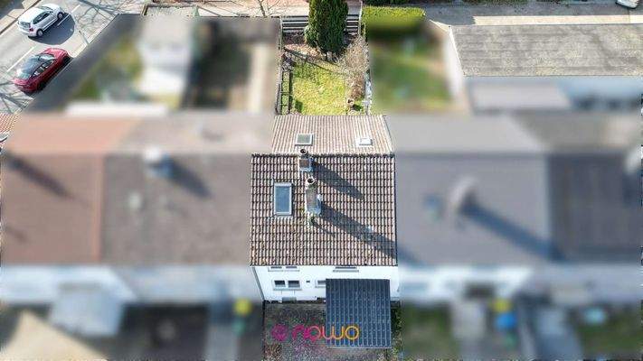  Aus der Vogelperspektive: die Ansicht auf das Haus und den Garten