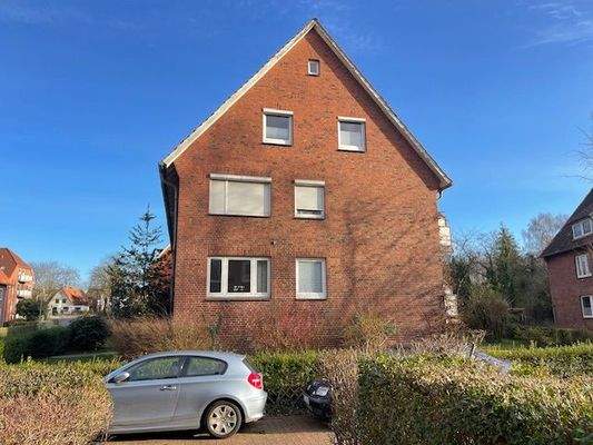 Giebelansicht mit Badfenster