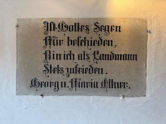 in Stein gemeisselt.JPG