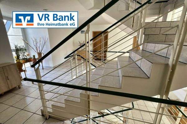 Großzügiges Treppenportal