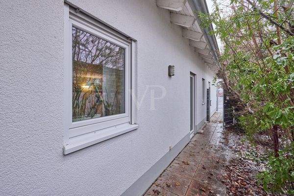 Seitenansicht mit Zugang