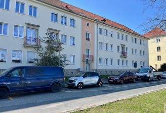 Vorderansicht schräg