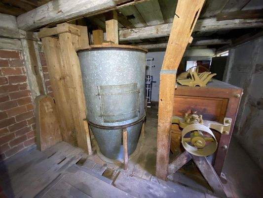 53 weitere Mühlentechnik 1m 1. Obergeschoss (2).jp