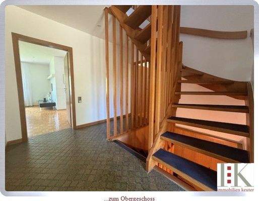 ...zum Obergeschoss