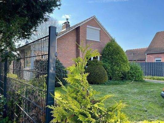 Einfriedigung der Grenzen mit einem Zaun