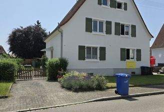 Hauszufahrt / Straßenansicht