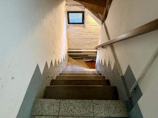 Nelkenstraße 1 - EG Kellerabgang