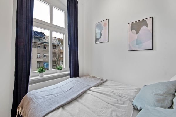 krRzbIHelxnUz5RFt37rA-large