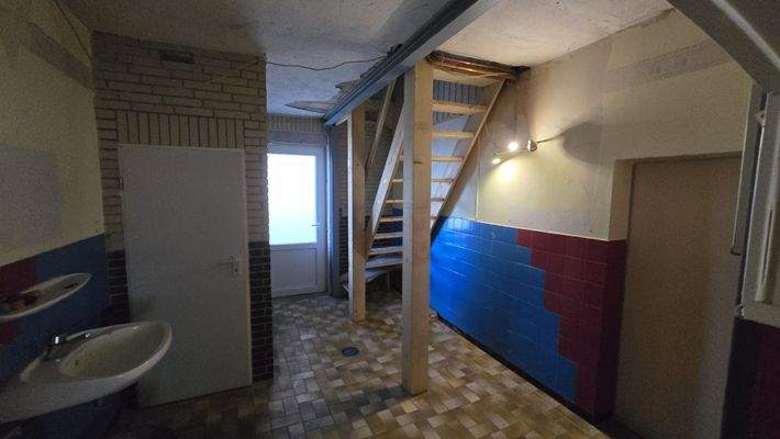 Eingang und Treppe zur Einliegerwohnung