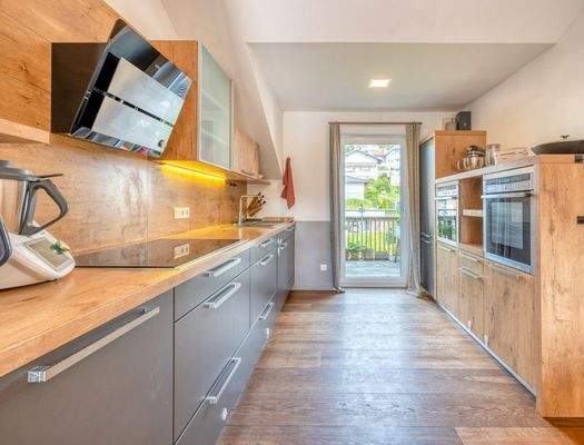 HP5-3-Zimmer-Wohnung-Seeham-Küche