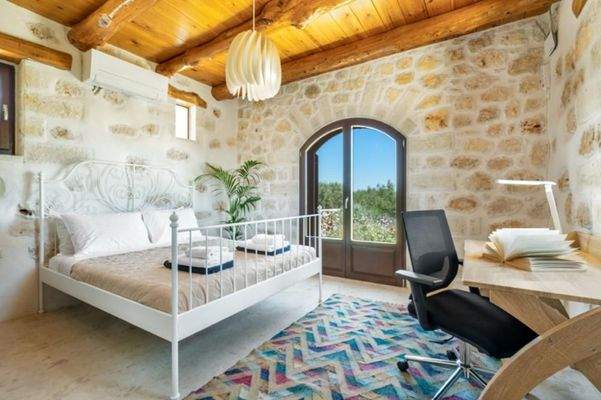 Kreta, Melidoni: Charmante möblierte Villa mit atemberaubender Aussicht zu verkaufen