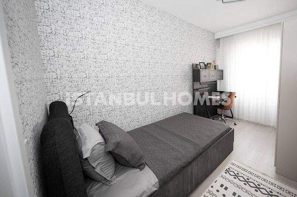Flats with En-Suite Bathroom and Balcony in Avcilar Istanbul